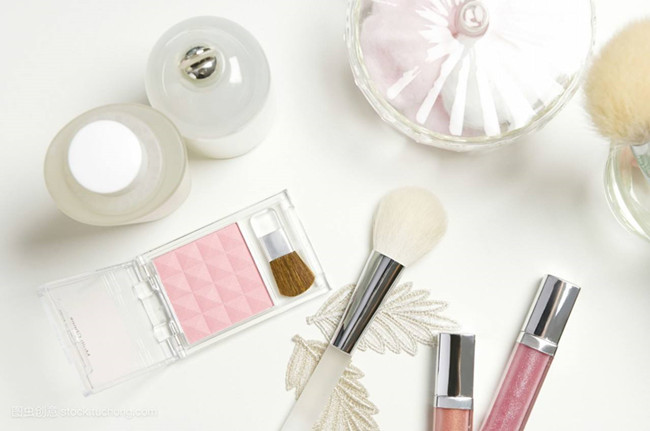 1592530922222287.jpg 化妝品進口報關(guān)