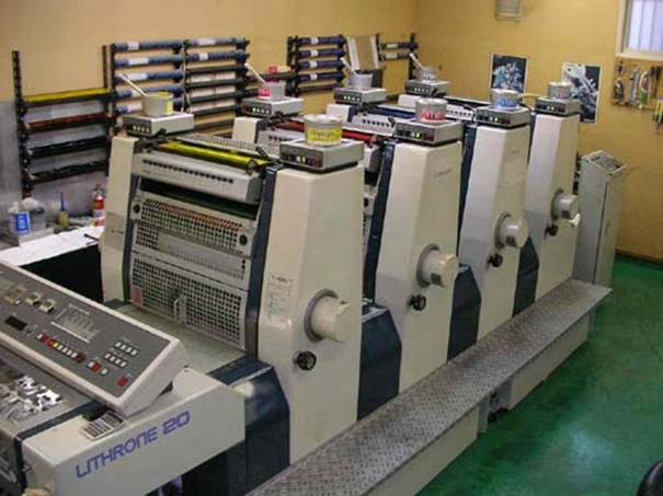 1647250615780436.jpg 進口二手設(shè)備怎么報關(guān)_副本.jpg